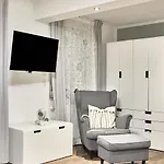 Pier 12, 6 公寓